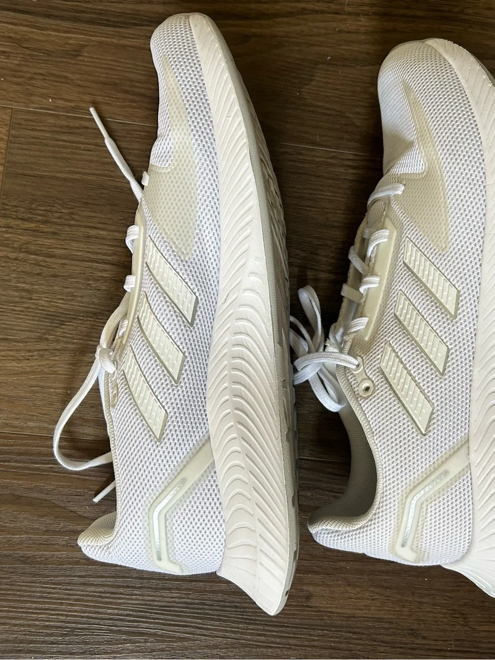 adidas women’s white